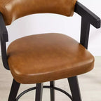 Sgabello da Bar Girevole in Similpelle con Braccioli e Poggiapiedi, Set da 2, Struttura in Legno di Frassino Bianco, 150 kg