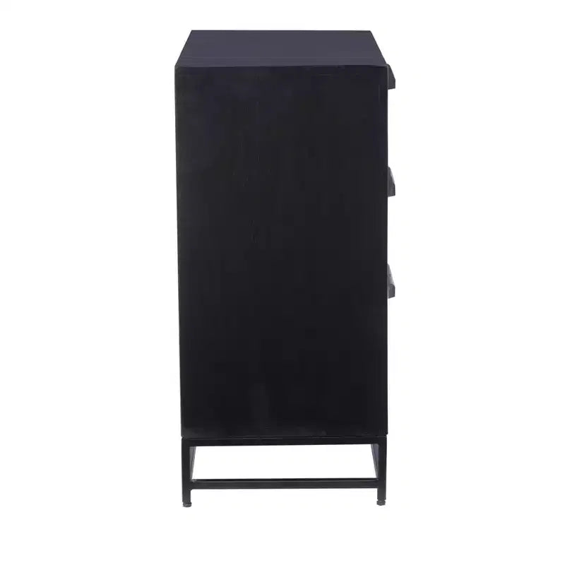 Powell Gordon Mobile a 3 cassetti in legno massiccio e canna naturale con gambe in metallo nero, colore nero: stile rustico moderno, superficie in mango