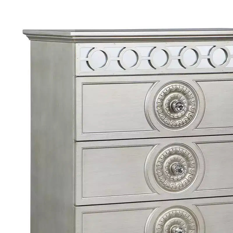 Cassettiera decorativa Varian da 31" con finitura argento e a specchio - Acme Furniture