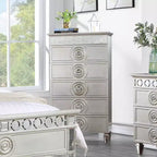 Cassettiera decorativa Varian da 31" con finitura argento e a specchio - Acme Furniture