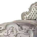 Acme Furniture Letto California King 97" Dresden in Pelle Sintetica e Finitura Bianco Osso: Stile Rococò, Ampia Dimensione, Design Camelback